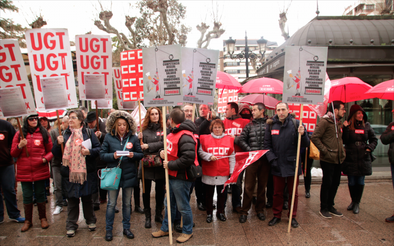 Los sindicatos piden condiciones dignas para los trabajadores de restauración colectiva