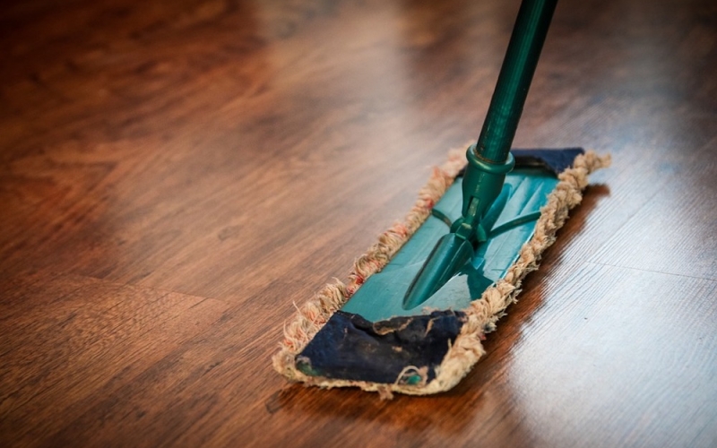 CCOO consigue que dos empresas de limpieza abonen el plus salarial lineal por 300 días anuales