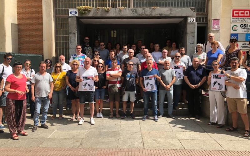 Minuto de silencio por el trabajador fallecido en un accidente laboral en Logroño